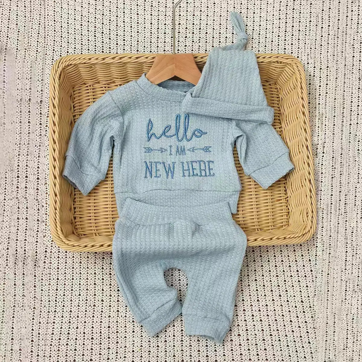 Newborn Unisex Jumpsuit with Hat 0-3M