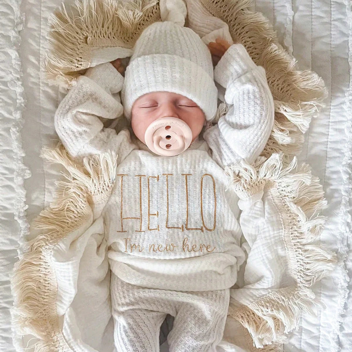 Newborn Unisex Jumpsuit with Hat 0-3M